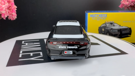 Машинка Premium Matchbox 2023 Dodge Charger Pursuit Collectors 1:64 JJW01 Black - Retromagaz, image 5