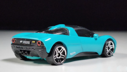 Машинка Базовая Hot Wheels Gordon Murray Automotive T.33 Factory Fresh 1:64 JBB70 Teal - Retromagaz, image 2