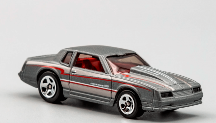 Тематическая Машинка Hot Wheels '86 Monte Carlo SS 50th Anniversary Throwback FRF47 Silver Новый - Retromagaz, image 2