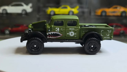 Тематическая Машинка Matchbox 1947 Dodge Power Wagon Moving Parts 1:64 JHV34 Green - Retromagaz, image 3