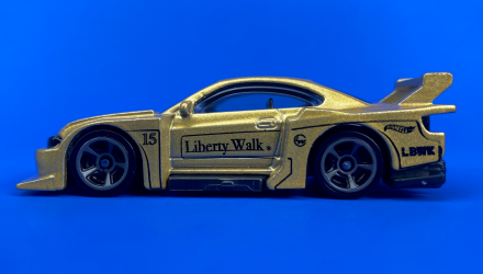 Машинка Базовая Hot Wheels Liberty Walk LB Super Silhouette Nissan Silvia (S15) Modified 1:64 HKK47 Gold - Retromagaz, image 4