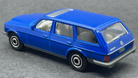 Тематична Машинка Matchbox Mercedes-Benz W123 Germany 1:64 GWL49/HPC60 Blue - Retromagaz, image 3