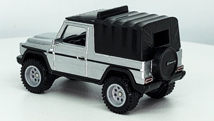 Машинка Premium Hot Wheels 1991 Mercedes-Benz G-Class Boulevard 1:64 GJT79 Metallic Silver - Retromagaz, image 3