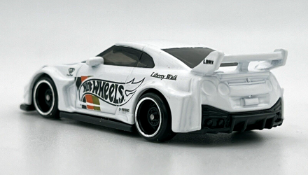 Машинка Базова Hot Wheels Liberty Walk LB-Silhouette Works GT Nissan 35GT-RR Ver.2 Dream Garage 1:64 HCX49 White - Retromagaz, image 5