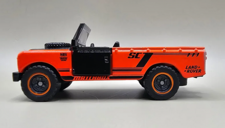 Тематична Машинка Matchbox 1965 Land Rover Gen II Pickup Super Chase Moving Parts 1:64 JBX05 Orange - Retromagaz, image 3