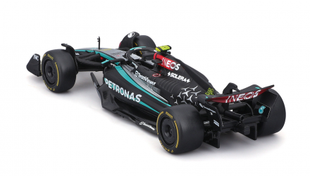 Машинка Bburago Mercedes-AMG F1 W15 Performance 1:43 Black - Retromagaz, image 4