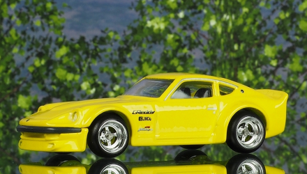 Машинка Premium Hot Wheels Nissan Fairlady Z Japan Historics 1:64 FLC08 Yellow - Retromagaz, image 2