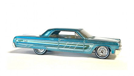 Машинка Базовая Hot Wheels '64 Impala Layin Low 1:64 JJM18 Blue - Retromagaz, image 1
