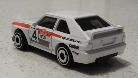 Машинка Базова Hot Wheels '84 Audi Sport Quattro Baja Blazers 1:64 FWG04 White - Retromagaz, image 3