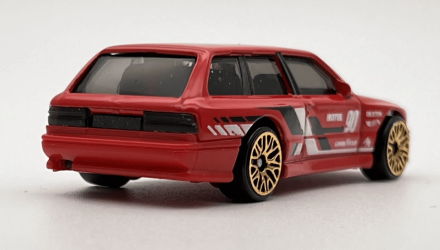 Машинка Базова Hot Wheels BMW M3 Wagon Modified 1:64 HTD89 Red - Retromagaz, image 2