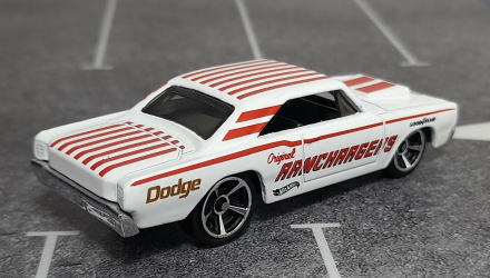 Машинка Базова Hot Wheels '68 Dodge Dart Gassers 1:64 HTC57 White - Retromagaz, image 2