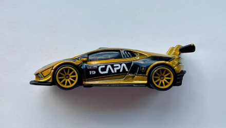 Машинка Premium Hot Wheels Lamborghini Huracán LP 620-2 Super Trofeo Pop Culture 1:64 JBL75 Gold - Retromagaz, image 2