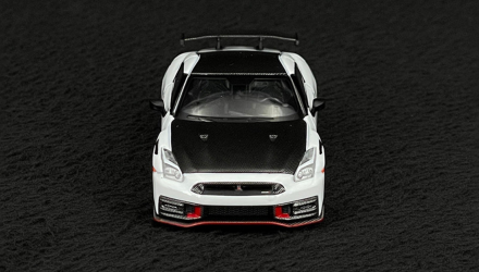 Машинка Premium MINI GT Nissan GT-R Nismo 2024 1:64 MGT01045-CH White - Retromagaz, image 2