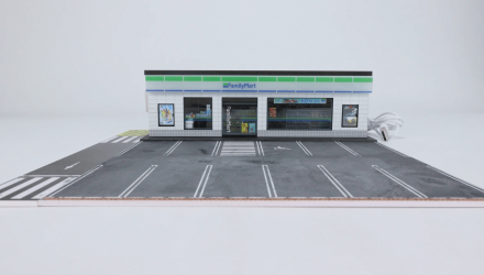 Діорама G-Fans Supermarket Family Mart Супермаркет з Підсвіткою 1:64 White - Retromagaz, image 1