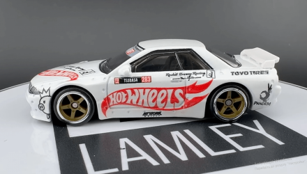 Машинка Premium Hot Wheels Nissan Skyline GT-R (R32) Pandem Modern Classics 1:64 HRV68 White - Retromagaz, image 4