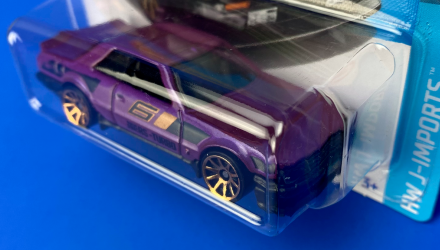 Машинка Базовая Hot Wheels Nissan Skyline RS (KDR30) J-Imports 1:64 HTC40 Purple - Retromagaz, image 3