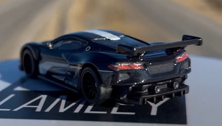 Машинка Premium Hot Wheels Corvette C8.R Chase American Scene 1:64 HCK06 Black - Retromagaz, image 2