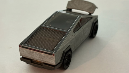 Тематическая Машинка Matchbox Tesla Cybertruck Moving Parts 1:64 JBW54 Grey - Retromagaz, image 5