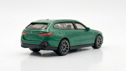 Тематическая Машинка Matchbox 2025 BMW M5 Touring / Tourisme Moving Parts 1:64 JHV25 Green - Retromagaz, image 2