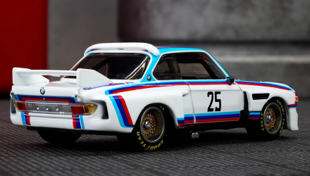 Машинка Premium Hot Wheels 1975 BMW 3.0 CSL Race Elite 64 1:64 JCP42 White - Retromagaz, image 2