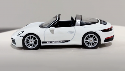 Машинка Premium MINI GT Porsche 911 Targa 4S 1:64 White - Retromagaz, image 4