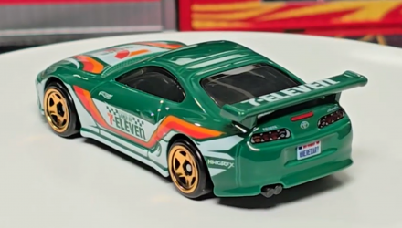 Тематична Машинка Hot Wheels Toyota Supra 1:64 JGF54 Green - Retromagaz, image 3