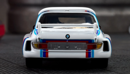 Машинка Premium Hot Wheels 1975 BMW 3.0 CSL Race Elite 64 1:64 JCP42 White - Retromagaz, image 5