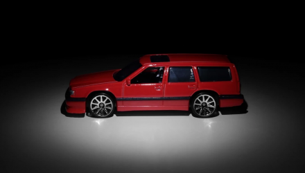 Машинка Базовая Hot Wheels Volvo 850 Estate Factory Fresh 1:64 GRY26 Red - Retromagaz, image 3