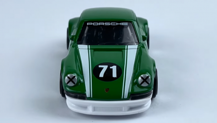 Тематична Машинка Hot Wheels 1971 Porsche 911 Vintage Racing Club 1:64 HRT81/HRV04 Green - Retromagaz, image 5