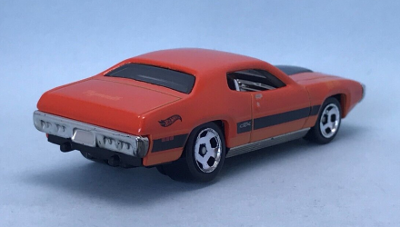 Машинка Базовая Hot Wheels '71 Plymouth GTX Muscle Mania 1:64 HKJ56 Orange - Retromagaz, image 3