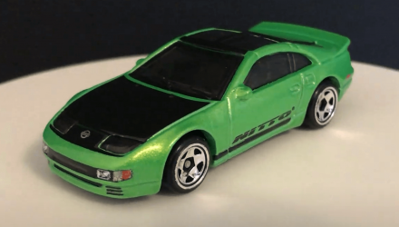 Тематична Машинка Hot Wheels Nissan 300ZX Twin Turbo '90s Street Scene 1:64 JCB59 Green - Retromagaz, image 1