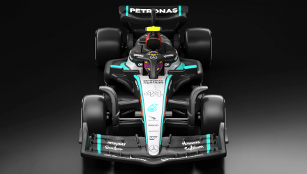 Машинка Premium Hot Wheels Mercedes-AMG PETRONAS Formula One Team (#44) Formula One 1:64 JBM16 Black - Retromagaz, image 4