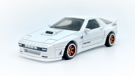 Машинка Premium Hot Wheels Mazda RX7 FC Pandem Ronin Run 1:64 HCJ86 White - Retromagaz, image 2