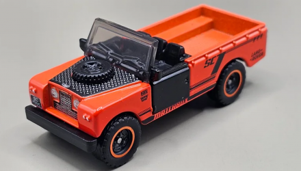 Тематична Машинка Matchbox 1965 Land Rover Gen II Pickup Super Chase Moving Parts 1:64 JBX05 Orange - Retromagaz, image 1