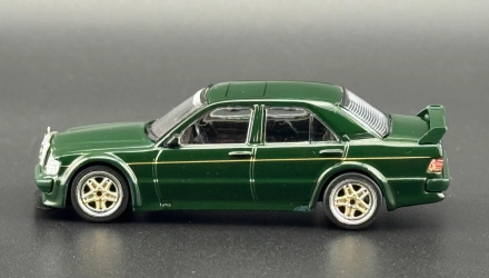 Машинка Premium Tarmac Works Mercedes-Benz 190 E 2.5-16 EVO 1 TOYO TIRES GLOBAL64 1:64 T64G-057-TOYO Green - Retromagaz, image 3