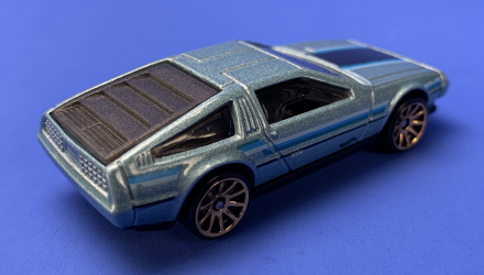 Машинка Базова Hot Wheels DMC Delorean The `80S 1:64 HKG84 Silver - Retromagaz, image 3