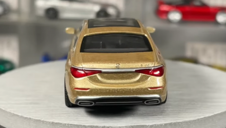 Машинка Premium MINI GT Mercedes-Maybach S680 1:64 Gold - Retromagaz, image 6