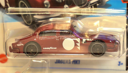 Машинка Базова Hot Wheels Jaguar Mk1 Race Day 1:64 HYX19 Red - Retromagaz, image 3