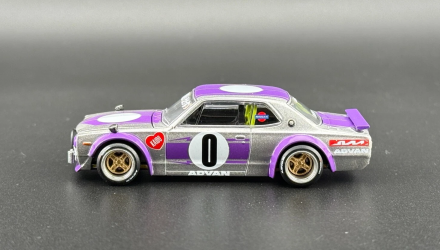 Машинка Premium Kaido House x MiNI GT Nissan Skyline 2000GT-R (KPGC10) Kaido Works V1 1:64 KGMG165 Silver - Retromagaz, image 3