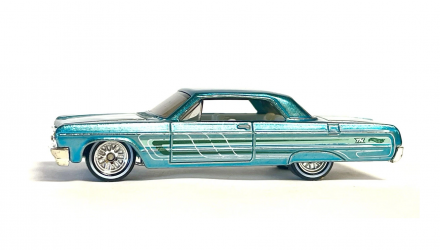 Машинка Базовая Hot Wheels '64 Impala Layin Low 1:64 JJM18 Blue - Retromagaz, image 2