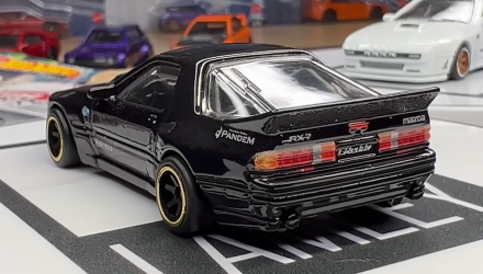 Машинка Premium Hot Wheels Mazda RX7 FC Pandem Chase AutoStrasse 1:64 HCK20 Black - Retromagaz, image 2