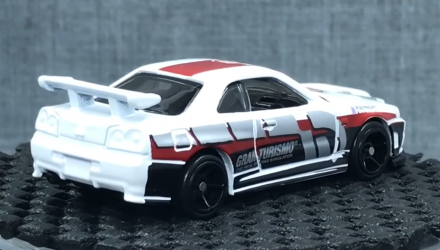 Тематична Машинка Hot Wheels Nissan Skyline GT-R (R34) Gran Turismo 1:64 FKF27 White - Retromagaz, image 3