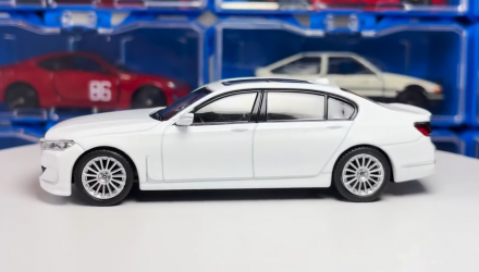 Машинка Premium MINI GT BMW Alpina B7 xDrive 1:64 White - Retromagaz, image 4