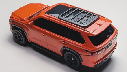 Тематическая Машинка Matchbox 2024 Toyota Sequoia TRD PRO Moving Parts 1:64 JGV33 Orange image_4 Тематическая Машинка Matchbox 2024 Toyota Sequoia TRD PRO Moving Parts 1:64 JGV33 Orange - Retromagaz, image 4