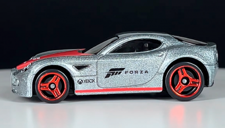 Тематическая Машинка Hot Wheels Alfa Romeo 8C Competizione Forza 1:64 HLK24 Silver - Retromagaz, image 4