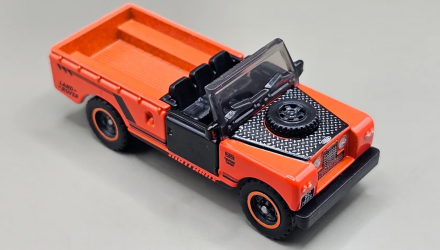 Тематична Машинка Matchbox 1965 Land Rover Gen II Pickup Super Chase Moving Parts 1:64 JBX05 Orange - Retromagaz, image 4