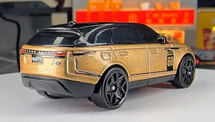 Машинка Базова Hot Wheels Range Rover Velar Then and Now 1:64 HYY63 Gold - Retromagaz, image 2