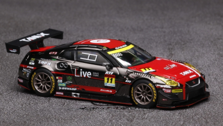 Машинка Premium MINI GT Nissan GT-R NISMO GT3 #11 "GAINER TANAX GT-R" GAINER 1:64 MGT00861-BL Grey - Retromagaz, image 1