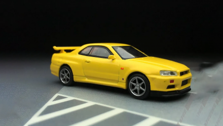 Машинка Premium MINI GT Skyline GT-R (R34) V-Spec 1:64 MGT00762 Yellow - Retromagaz, image 2
