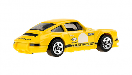 Тематична Машинка Hot Wheels '71 Porsche 911 Racing Circuit 1:64 HDG72 Yellow - Retromagaz, image 3